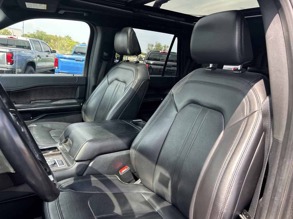 Used 2021 Ford Expedition Limited AWD/4WD image 17