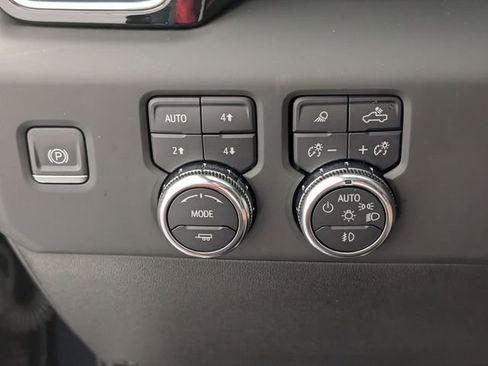 Used 2024 GMC Sierra 1500 Denali AWD/4WD image 16