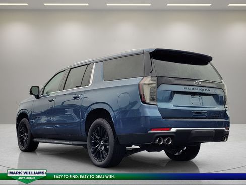 Used 2026 Chevrolet Suburban Premier AWD/4WD image 6