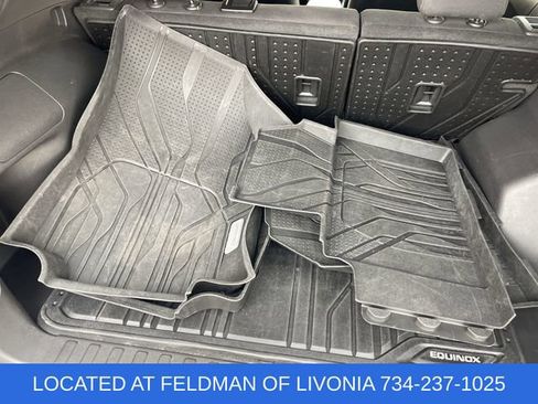 Used 2023 Chevrolet Equinox LT image 34