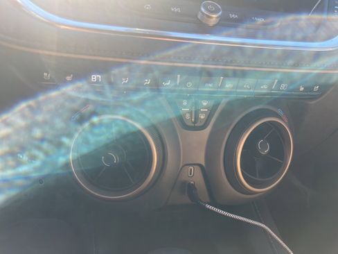 Used 2023 Chevrolet Blazer Premier w/ Driver Confidence II Package image 28