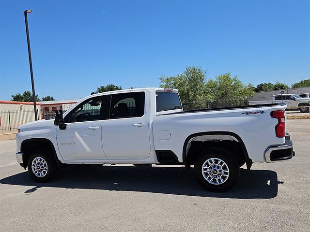 Used 2025 Chevrolet Silverado 2500 LT w/ Convenience Package AWD/4WD image 2