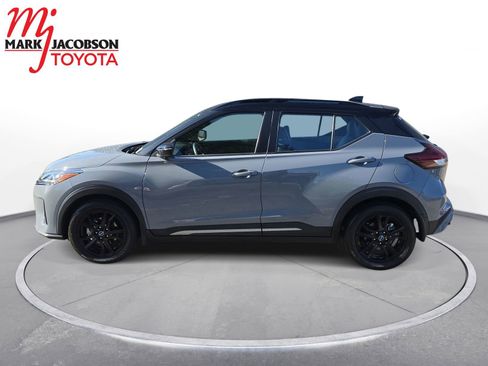 Used 2023 Nissan Kicks SR w/ SR Premium Package image 14