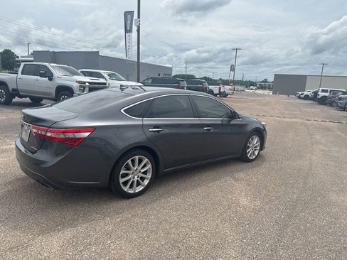Used 2013 Toyota Avalon Limited FWD image 14