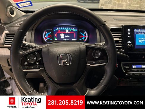 Used 2022 Honda Pilot Touring image 13