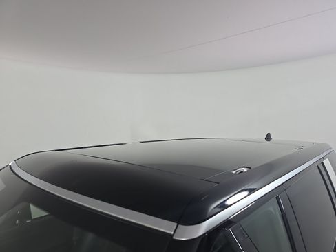 Used 2024 Rivian R1S Adventure AWD/4WD image 13