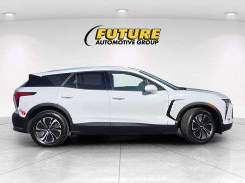 Used 2024 Chevrolet Blazer EV LT AWD/4WD image 3