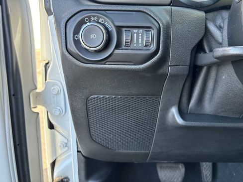 Used 2020 Jeep Wrangler Unlimited Sport image 17