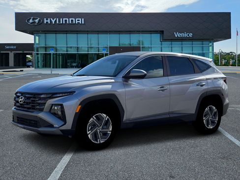 New 2026 Hyundai Tucson Blue SE AWD/4WD image 2