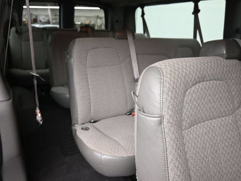 Used 2025 Chevrolet Express 3500 LT w/ LT Preferred Equipment Group RWD image 11