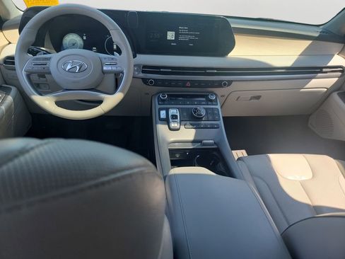 Used 2023 Hyundai Palisade Limited AWD/4WD image 16