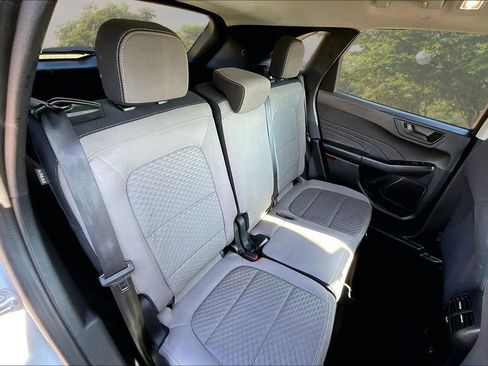 Certified 2022 Ford Escape SE w/ Cold Weather Package image 26