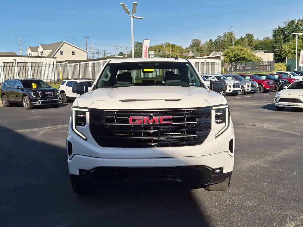 Used 2023 GMC Sierra 1500 Elevation AWD/4WD image 3