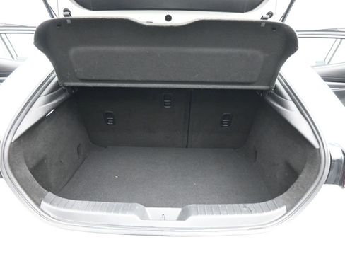 Used 2023 MAZDA MAZDA3 s image 22