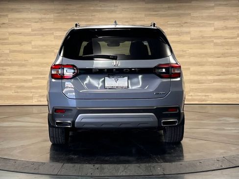 Used 2025 Honda Pilot Touring image 19