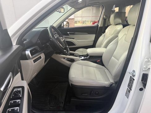 Used 2020 Kia Telluride S w/ S 8 Passenger Seating Package image 10