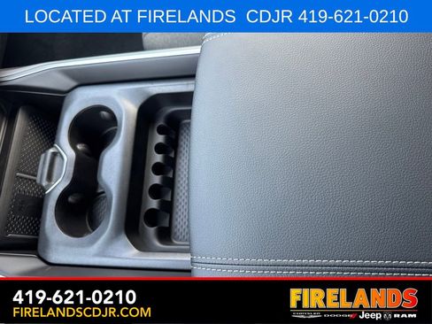 New 2026 RAM 1500 4x4 Crew Cab image 24