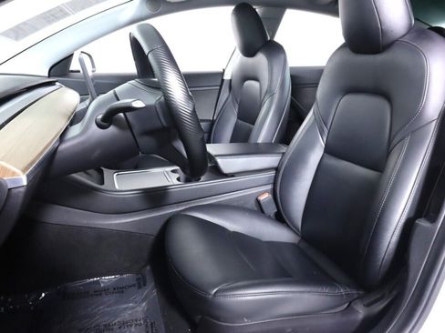 Used 2021 Tesla Model 3 Standard Range Plus image 32