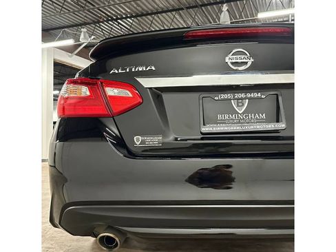 Used 2016 Nissan Altima 2.5 SL w/ 2.5 Technology Package FWD image 16
