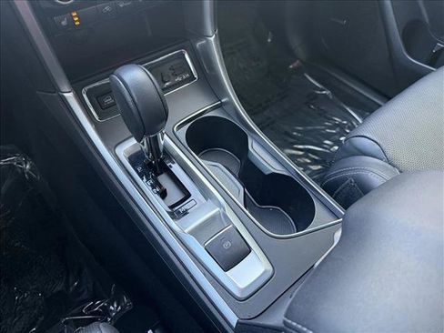 Used 2020 Subaru Ascent Limited w/ Technology Package image 17