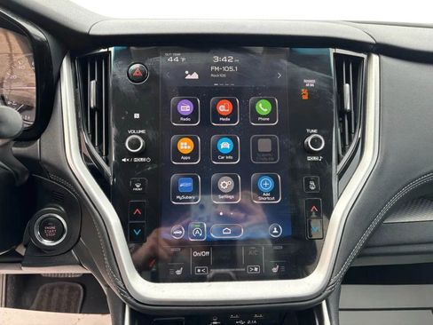 Used 2022 Subaru Outback Premium image 15