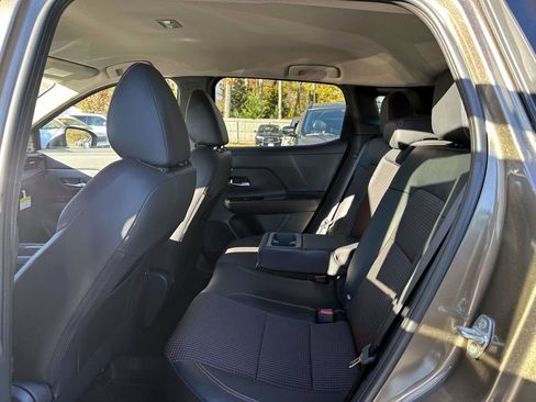 Certified 2025 Nissan Kicks SR w/ Illumination Package image 12