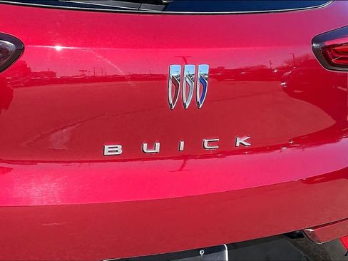 Used 2024 Buick Encore GX Sport Touring image 31