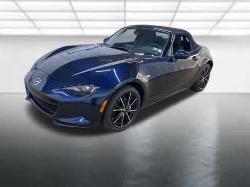 New 2026 MAZDA MX-5 Miata Grand Touring w/ Weather Package RWD image 3