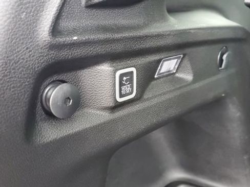 Certified 2024 Jeep Grand Cherokee L Laredo image 25