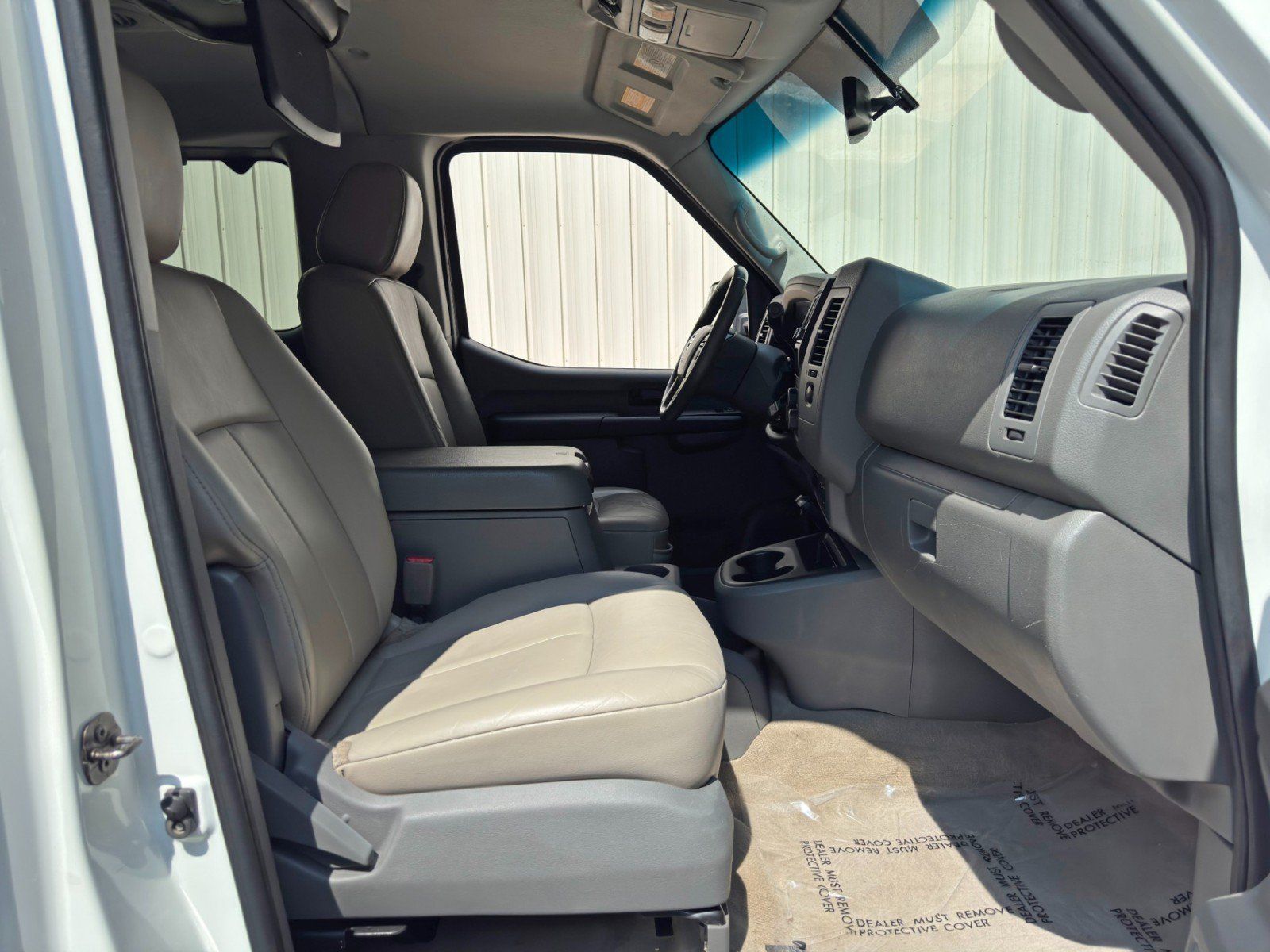 Used 2018 Nissan NV 3500 SL RWD image 14
