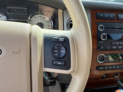 Used 2008 Ford Expedition Eddie Bauer image 31