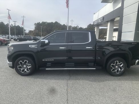 Used 2023 GMC Sierra 1500 SLT w/ SLT Premium Package image 2