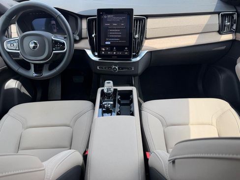 New 2026 Volvo XC90 B5 Plus w/ Protection Package AWD/4WD image 5