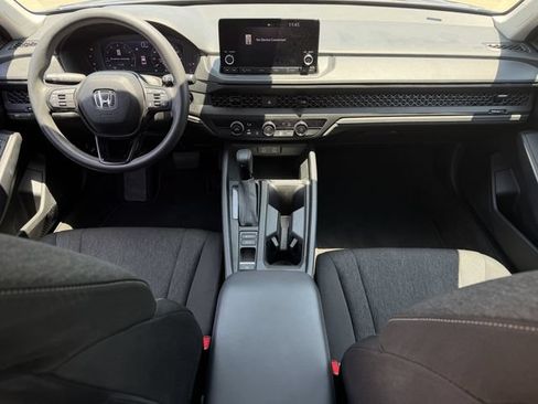 Used 2025 Honda Accord LX image 10