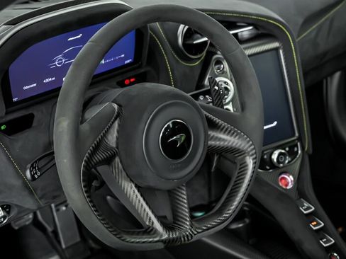 Used 2021 McLaren 765LT RWD image 24
