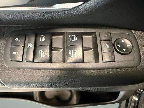 Used 2021 RAM 1500 Big Horn AWD/4WD image 15