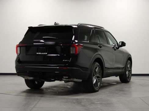 New 2026 Ford Explorer ST-Line w/ ST-Line Street Pack image 4