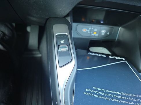 New 2026 Kia Sorento S image 12
