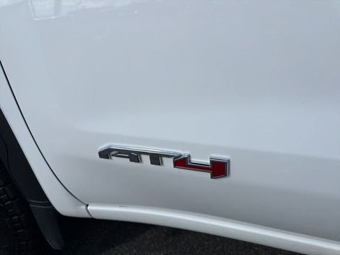 Used 2023 GMC Sierra 1500 AT4 image 24