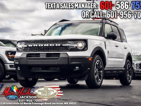 New 2026 Ford Bronco Sport Outer Banks w/ Outer Banks Tech Package+ AWD/4WD image 3