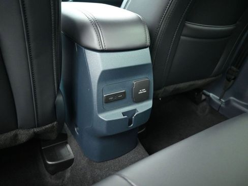 New 2025 Ford Maverick Lariat w/ Black Appearance Package image 19