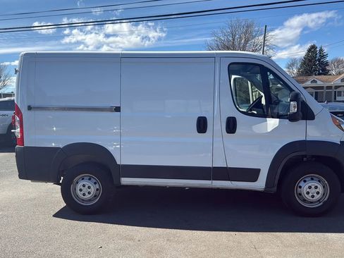 Used 2018 RAM ProMaster 1500 w/ Premium Appearance Group image 12