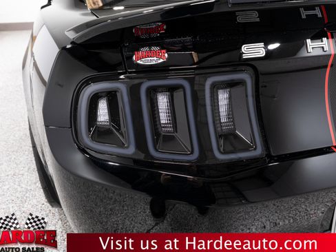 Used 2011 Ford Mustang Shelby GT500 w/ SVT Performance Pkg image 9