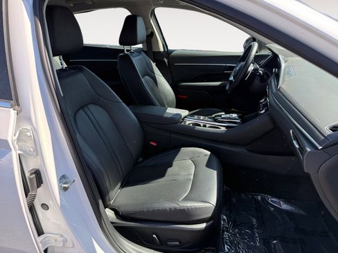 Certified 2022 Hyundai Sonata Limited w/ Cargo Package FWD image 19