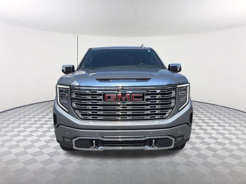 Used 2023 GMC Sierra 1500 Denali w/ Denali Reserve Package AWD/4WD image 9