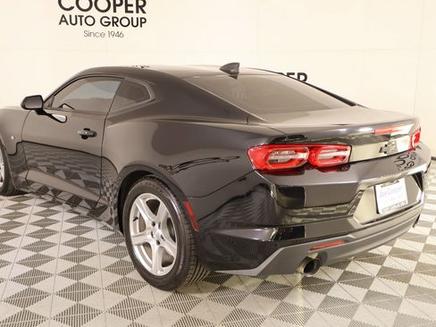 Used 2020 Chevrolet Camaro LT image 20