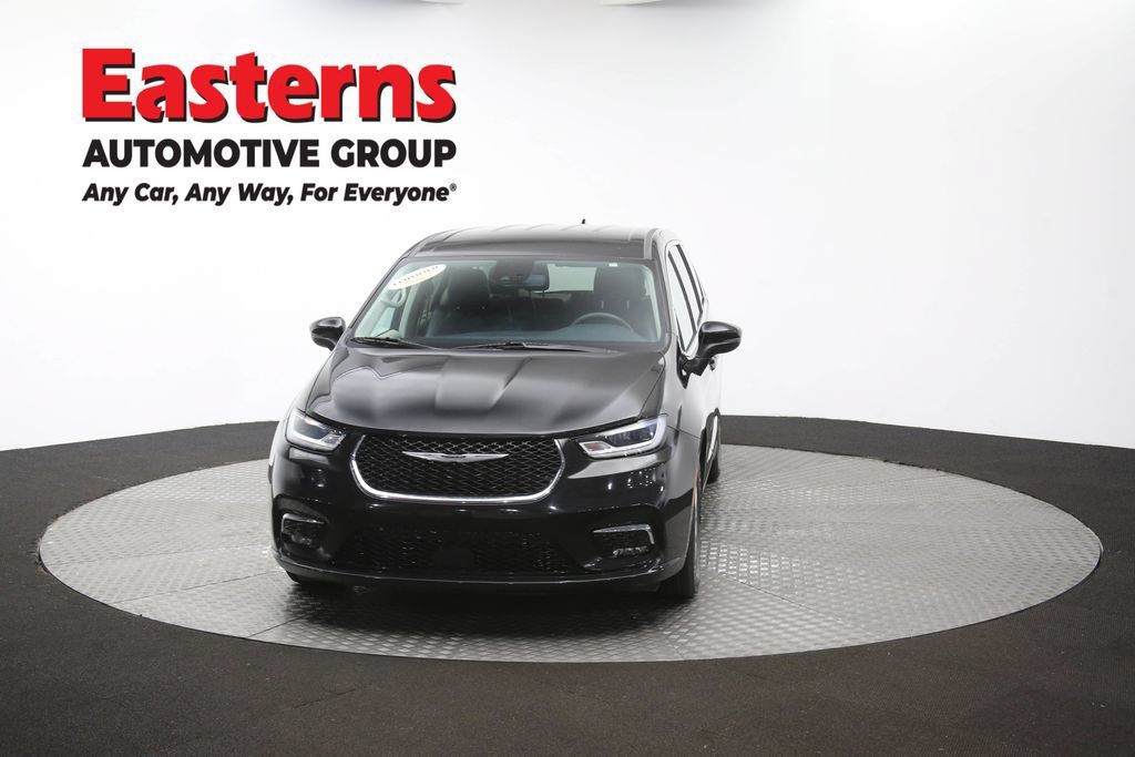 Used 2023 Chrysler Pacifica Touring-L FWD image 55
