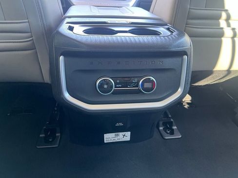 Used 2025 Ford Expedition Max Active AWD/4WD image 15