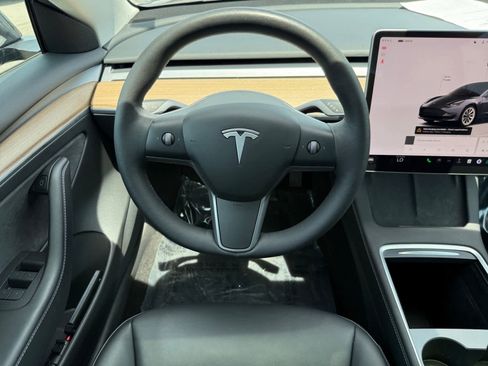 Used 2023 Tesla Model 3 Standard Range RWD image 14