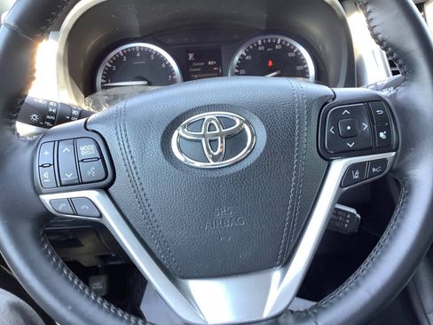 Used 2017 Toyota Highlander Limited AWD/4WD image 49